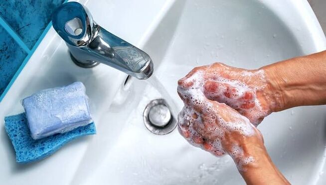 lavage des mains contre les parasites